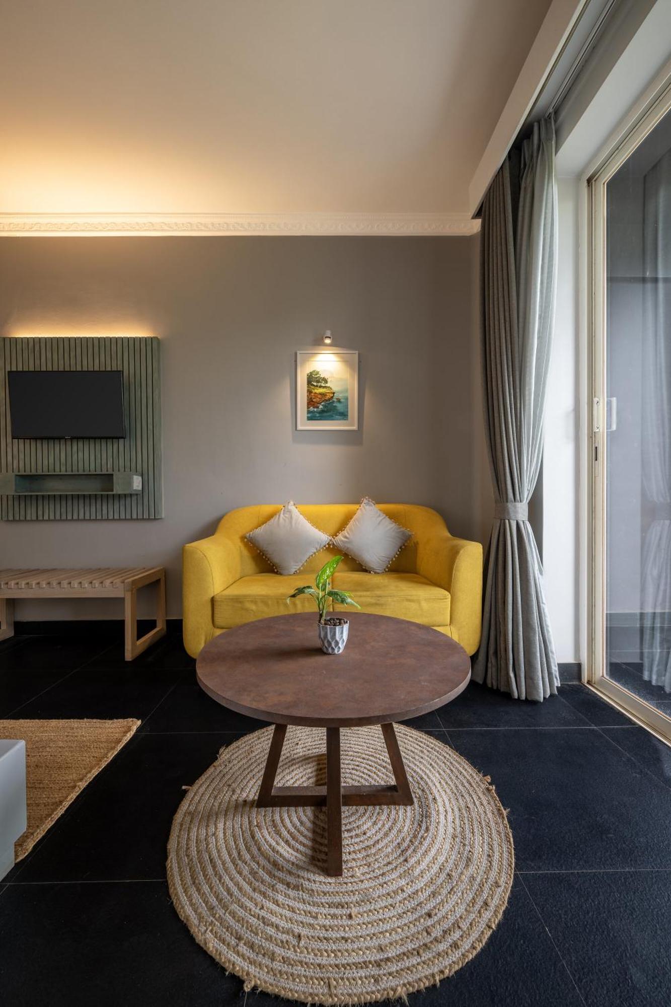 Echor Samara Morjim Goa Sea View Restro Hotel Ngoại thất bức ảnh