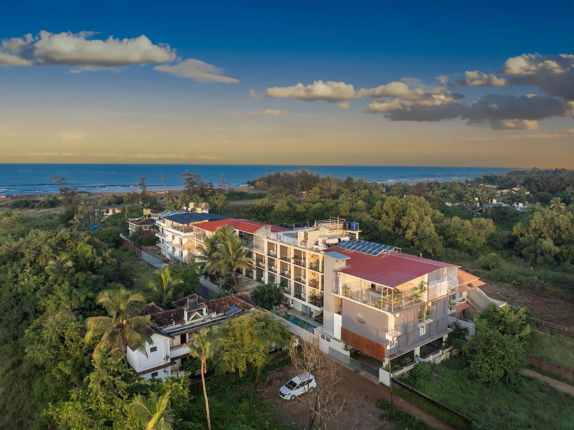 Echor Samara Morjim Goa Sea View Restro Hotel Ngoại thất bức ảnh